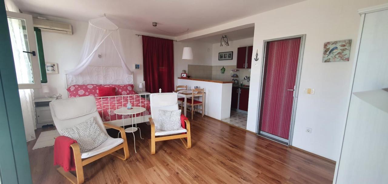 Boutique Home Saltaragazza Petrovac 外观 照片